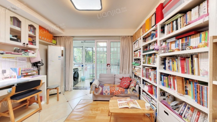 星洲花园万黛兰居二手房实景图