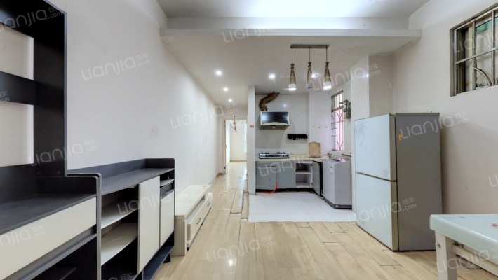 基斯大厦二手房实景图