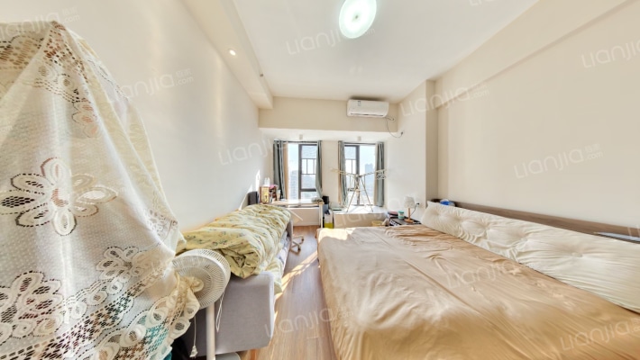 润和国际广场二手房实景图