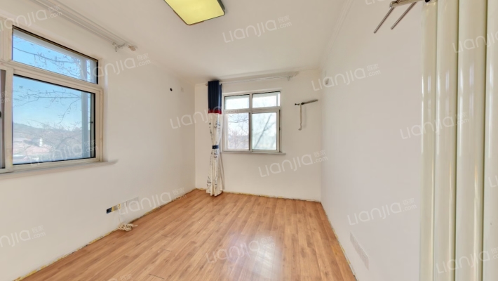 日照路2号二手房实景图