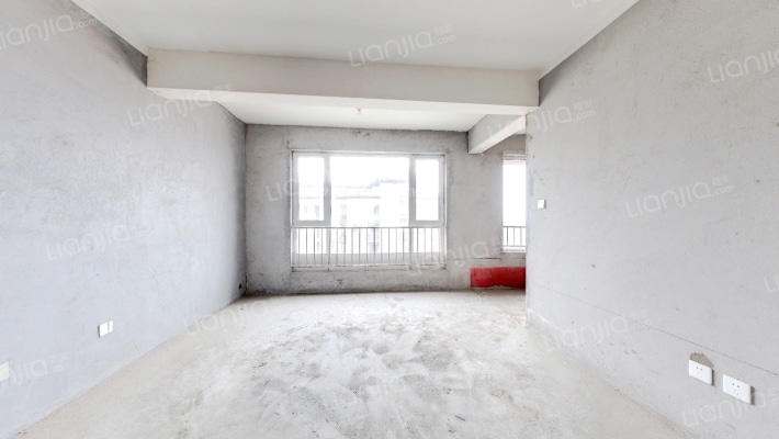 新正泰世茂府二手房实景图