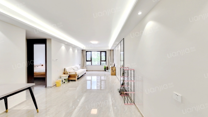 保利天汇二手房实景图