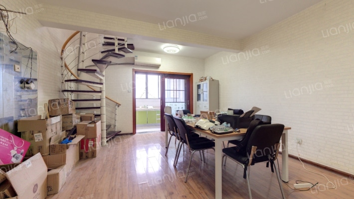 蔚蓝领寓二手房实景图