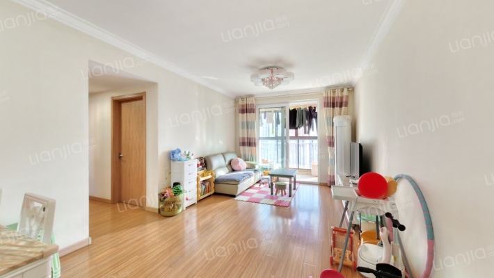 万科城棕榈苑二手房实景图