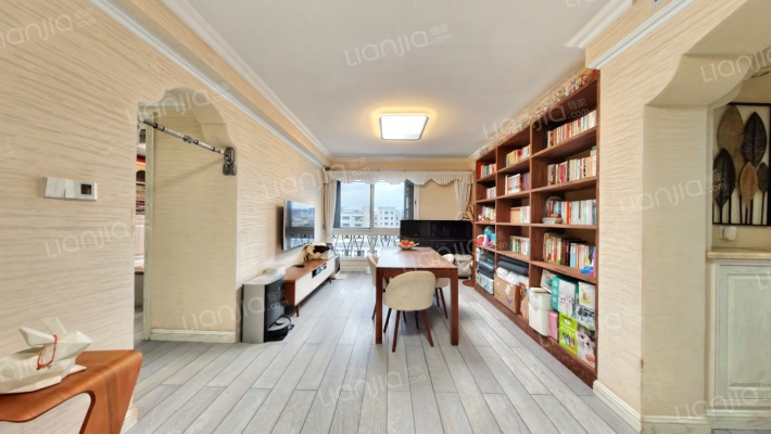 罗马公寓二手房实景图