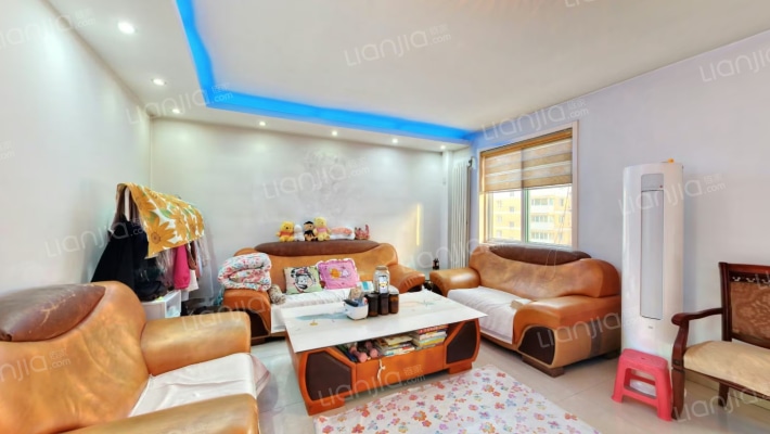 北美枫情二手房实景图