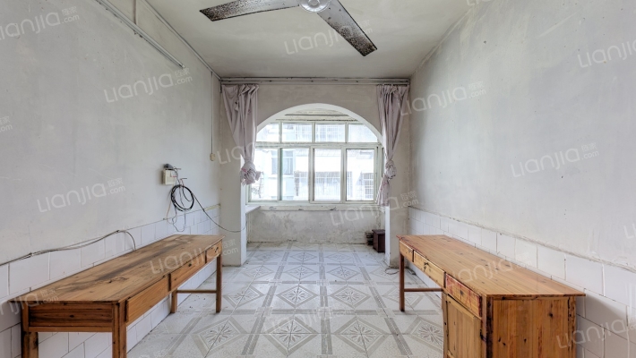 电机厂宿舍二手房实景图