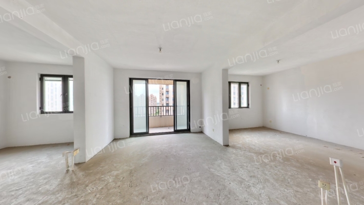 万安佳苑二手房实景图