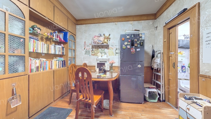 东明新村二手房实景图