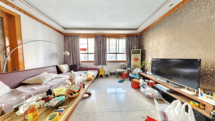 新许路东526号二手房实景图