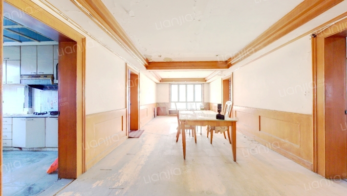 金虹花苑二手房实景图