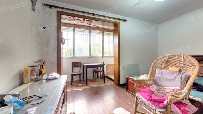 忠烈小区二手房实景图