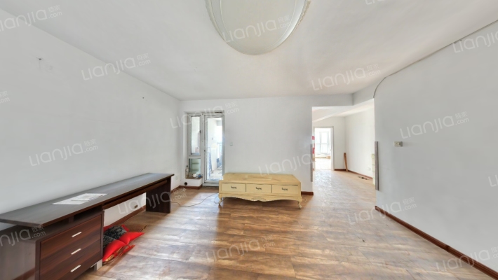 中央国际二手房实景图