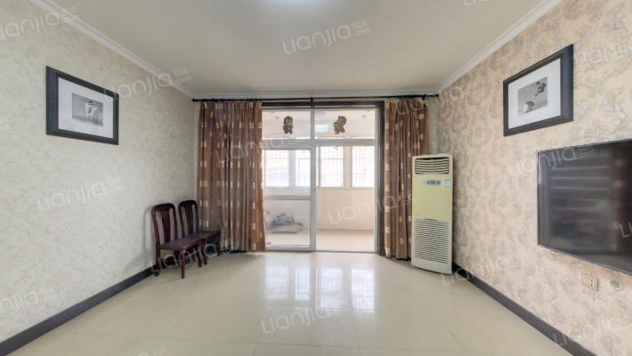 圣泉公寓二手房实景图