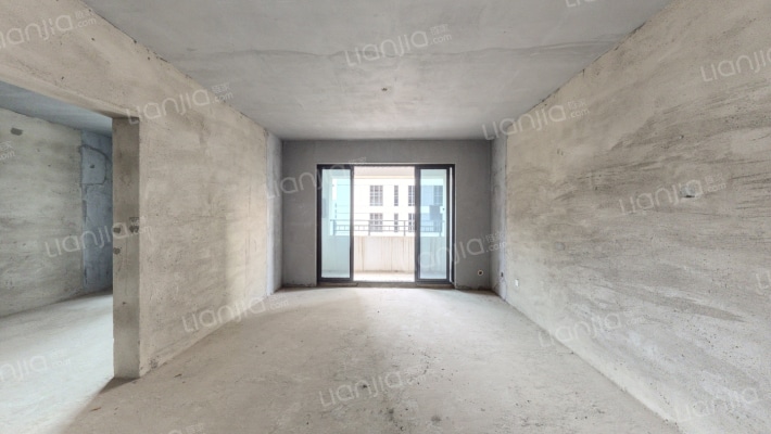 和泓融成府二手房实景图