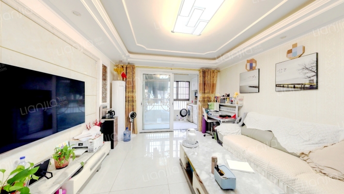 高速翡翠湖畔二手房实景图