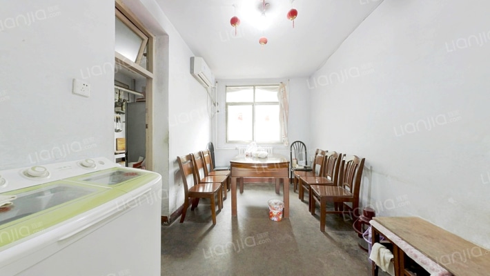 前进路11号二手房实景图