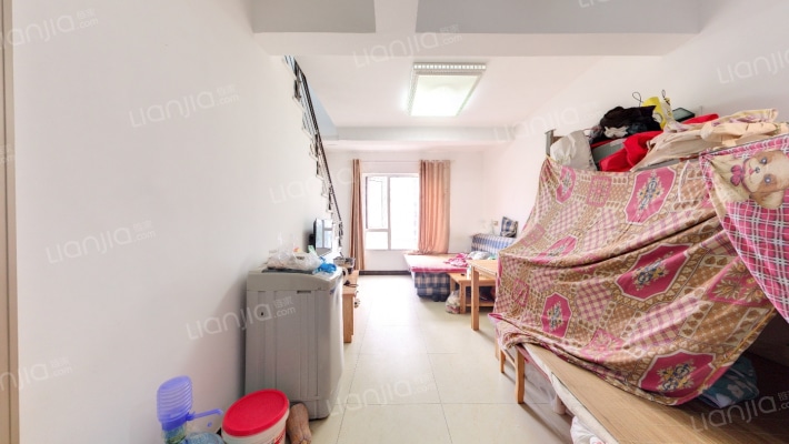 泽京微V二手房实景图