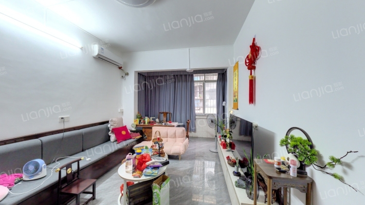 飞龙四区啤酒厂职工楼二手房实景图