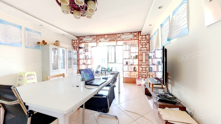 金岸春天二手房实景图