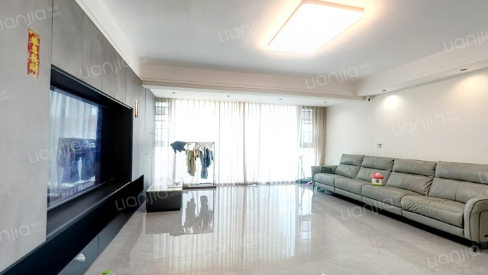 荷湖郡二手房实景图