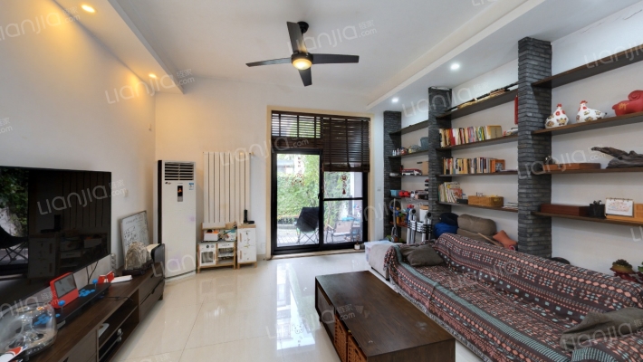 绿地21城E区二手房实景图