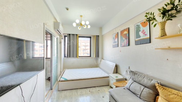 云龙华府二期二手房实景图