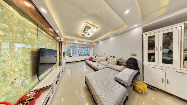 严家地新村二手房实景图