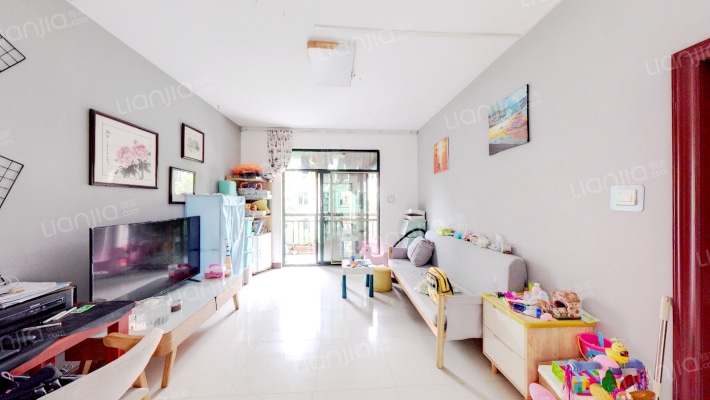 香槟郡二手房实景图