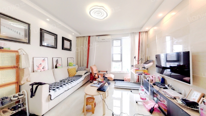 蓝光锦绣城21栋二手房实景图