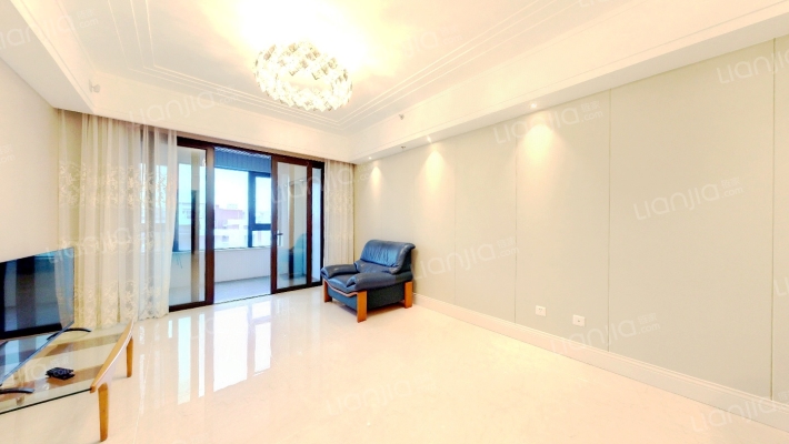 融创玖樾台邸二手房实景图