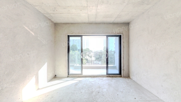 嘉州华府二手房实景图