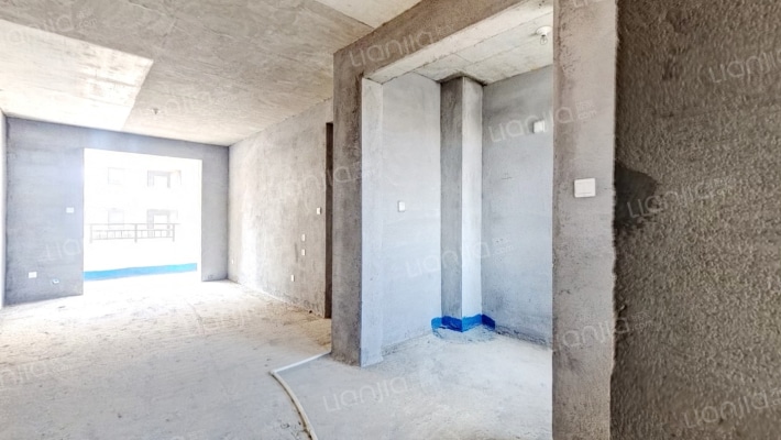 融辉清华苑二手房实景图