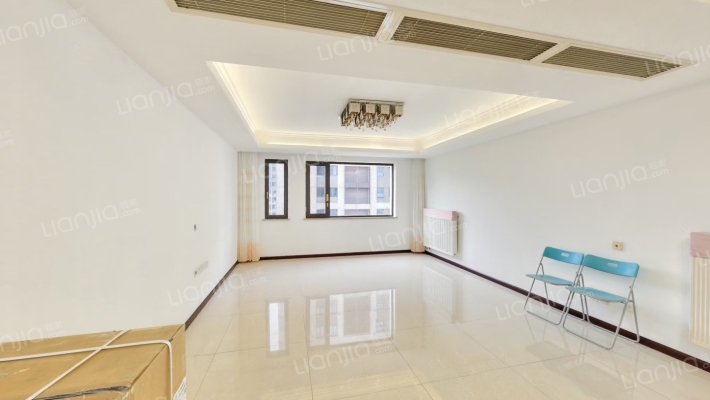 沁园村二手房实景图