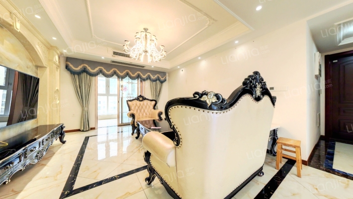 绿地国际金融城二期二手房实景图