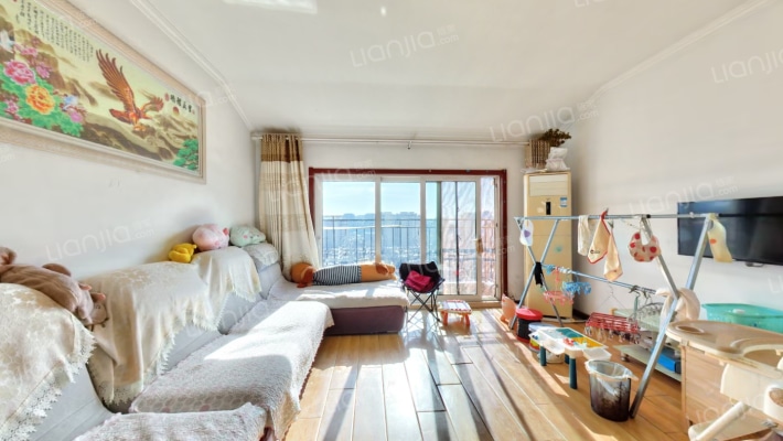 青特花溪地二手房实景图