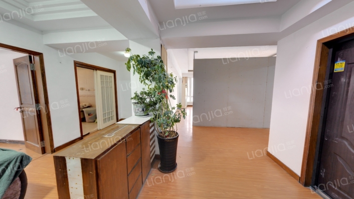 辽河石油勘探局家属楼二手房实景图