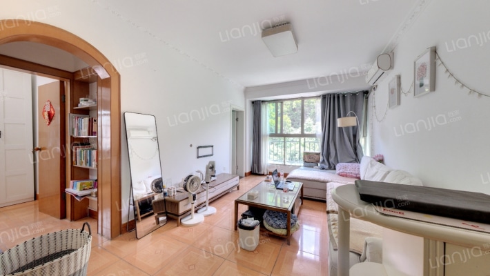 加洲花园二手房实景图