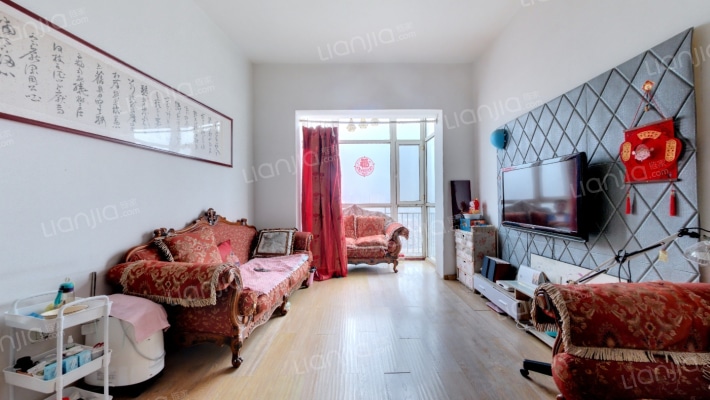 红馆二手房实景图