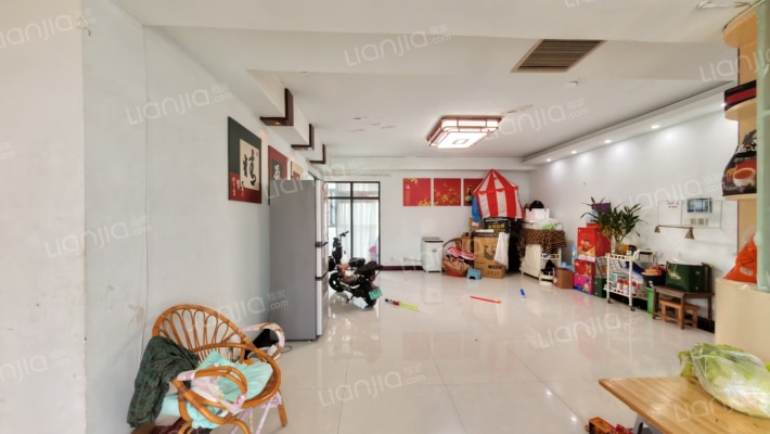 银基王朝二手房实景图