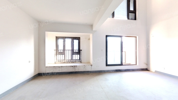 远洋湖墅二手房实景图