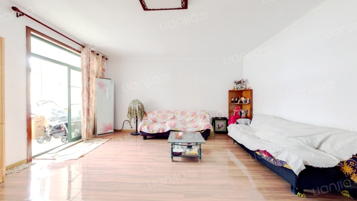 诺贝尔山庄二手房实景图