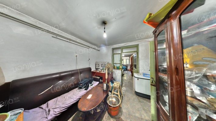 荣强里二手房实景图