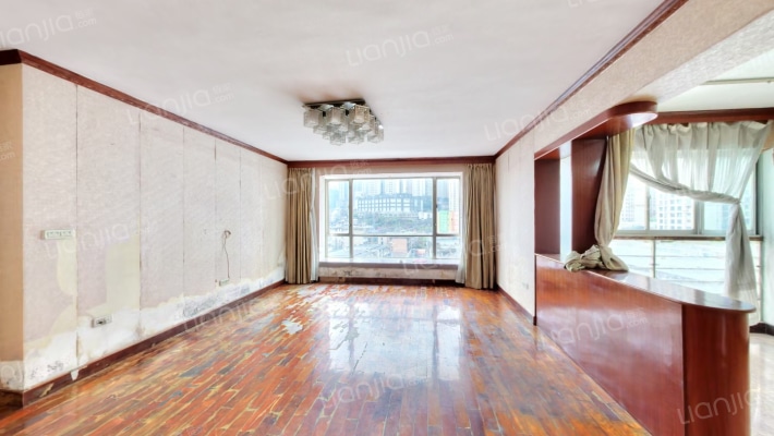 艺景春天二手房实景图