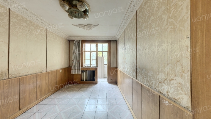 服务公司家属院二手房实景图