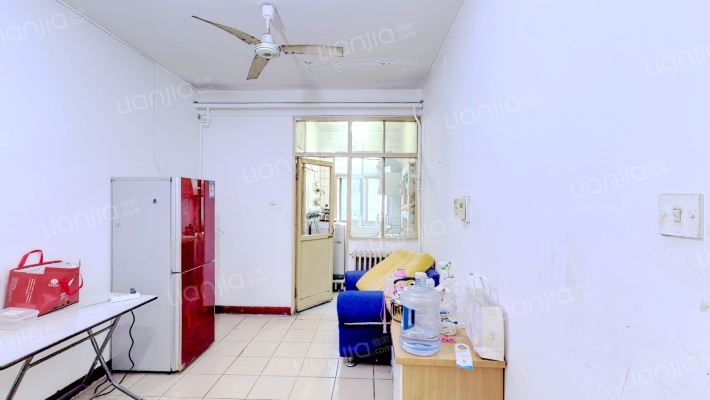 第九中学宿舍二手房实景图