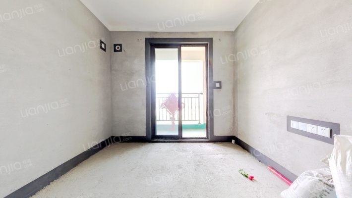 龙湖御府二手房实景图