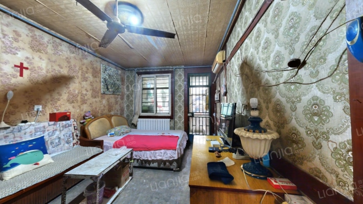 维尔康食品公司一宿舍二手房实景图