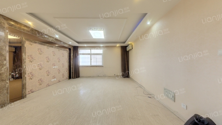 中建大厦二手房实景图