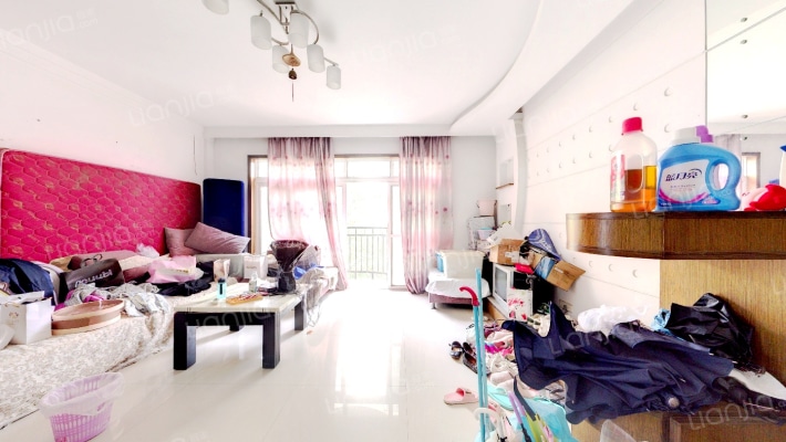 裕荣家园二手房实景图